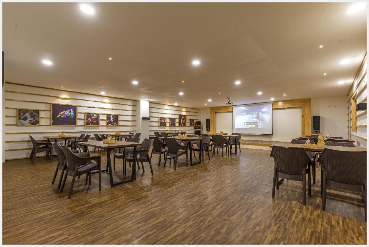 Hotel Green Field Сатара Экстерьер фото